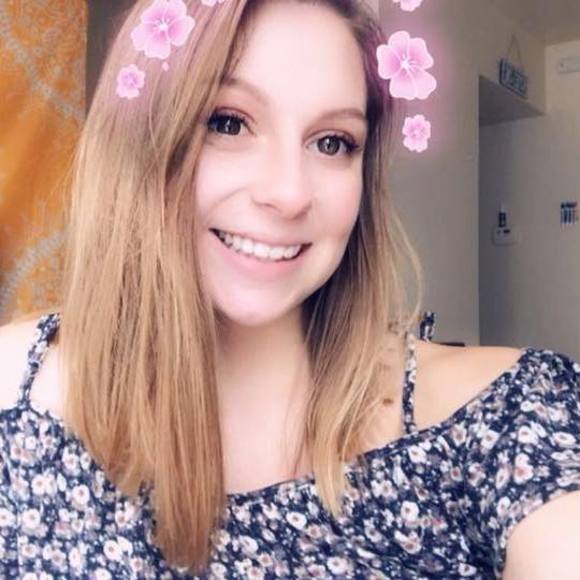 Meet your Posher, Melissa - Picture 1 of 1